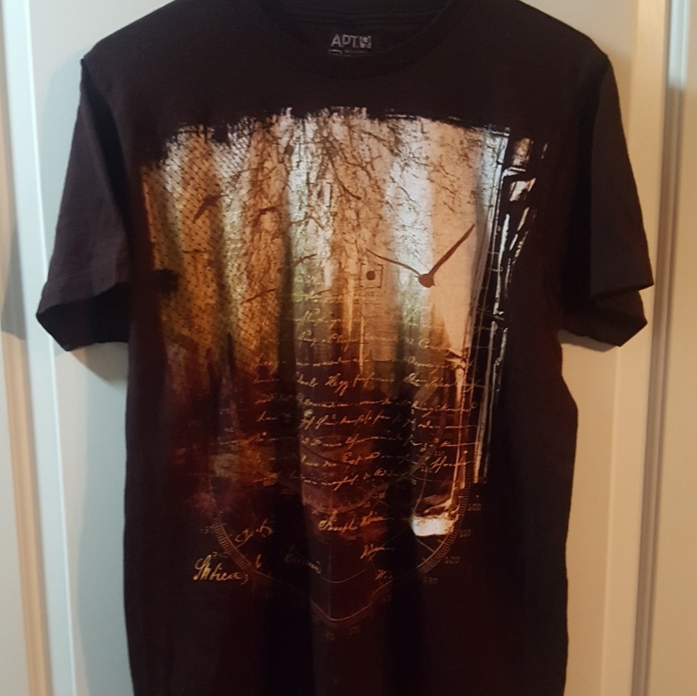 Men's graphic tshirt